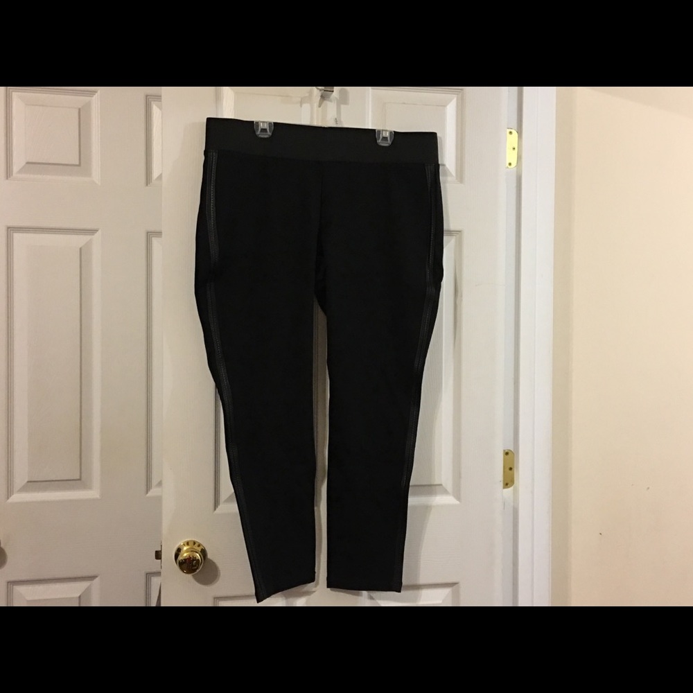 Black leggings
